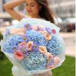 Bouquet with hydrangeas, scabiosa and peony roses BIG 92 