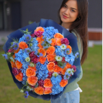 Bouquet with hydrangeas, peony roses, nigella and dianthus BIG 84