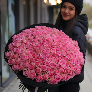 MONO 124 Monobouquet of pink roses