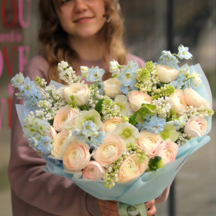 BIG 115 Bouquet with delphinium, ranunculus, lilac and helleborus