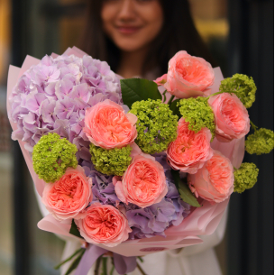 Bouquet with hydrangeas, peony roses and viburnum BOUQUET 97