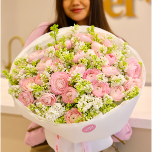 Bouquet with ranunculus and lilac BOUQUET 197
