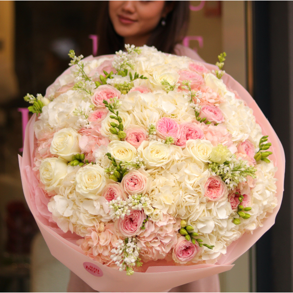 Bouquet with hydrangeas, freesia, lilac and peony roses BOUQUET 250