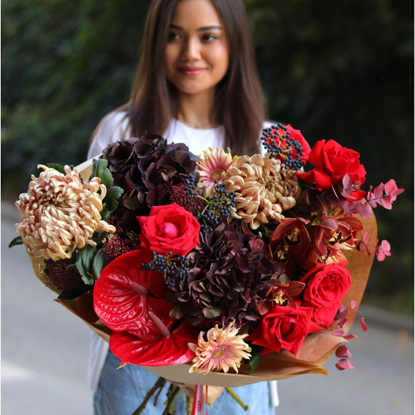 Букет з гортензією, орхідеями, антуріумом та хризантемами BOUQUET 54