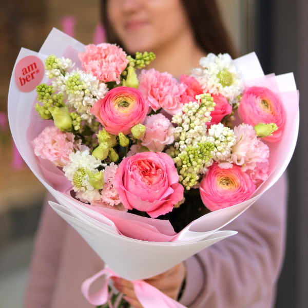 Букет з бузком, ранункулюсами та скабіозою BOUQUET 256