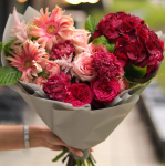 Bouquet with hydrangea, peony roses and dianthus BOUQUET 194