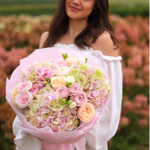 Bouquet with peony roses, hydrangeas and freesia BOUQUET 212