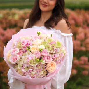 Bouquet with peony roses, hydrangeas and freesia BOUQUET 212