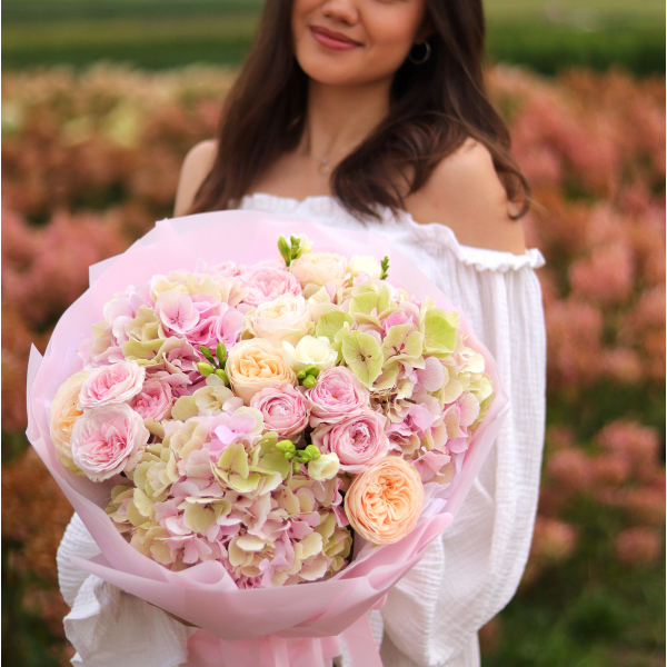 Bouquet with peony roses, hydrangeas and freesia BOUQUET 212