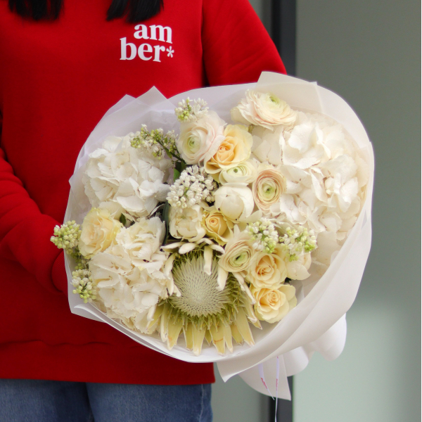 Bouquet with royal protea, hydrangeas, peonies and ranunculus BOUQUET 77