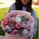 Букет з півоніями, латирусом, астильбою та діантусами BOUQUET 83