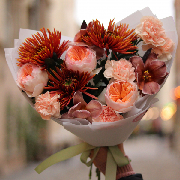 A bouquet of David Austin rose, chrysanthemums, dianthus and tulips BOUQUET 219