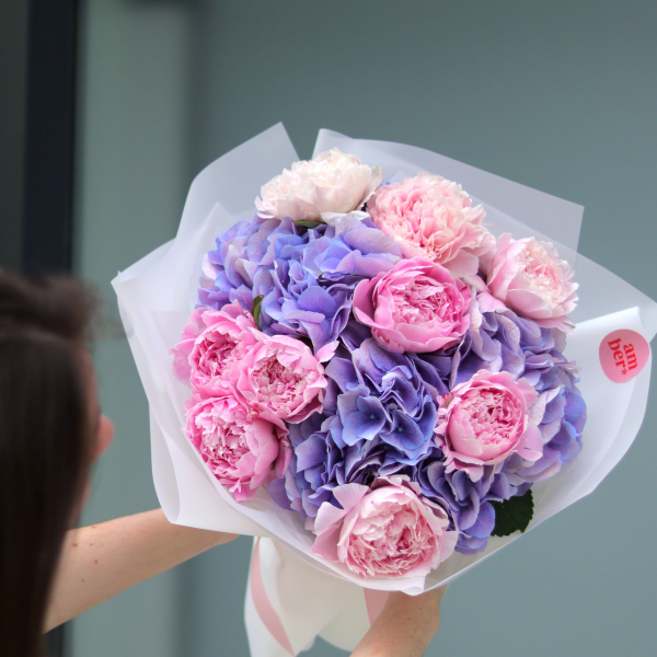 Букет з гортензій та півоній BOUQUET 159