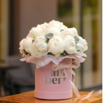 Flower box with white peonies FLOWER BOX 18