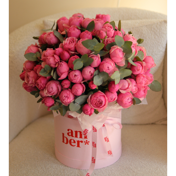 A flower arrangement in a box with a bush peony rose Silva Pink. In the photo, size M! FLOWER BOX 41