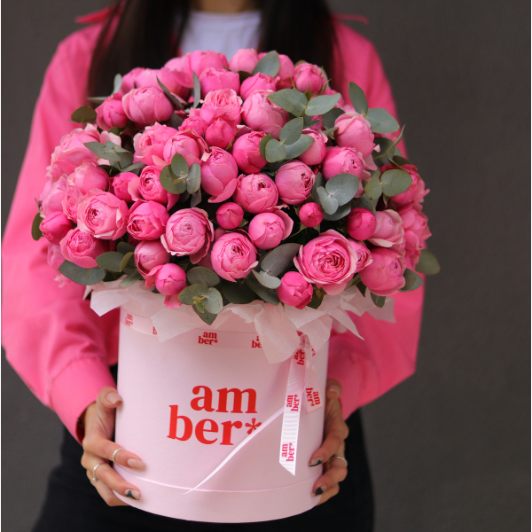 A flower arrangement in a box with a bush peony rose Silva Pink. In the photo, size M! FLOWER BOX 41