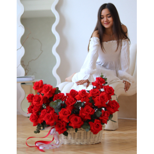 FLOWER BOX 17 Flower basket with 51 incredible inverted roses