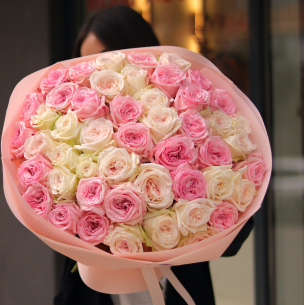 Monobouquet from a mix of peony roses White Ohara and Pink Ohara MONO 23