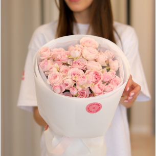 MONO 129 Monobouquet of bush roses