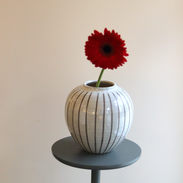Height 21 cm, top diameter 21 cm VASE 06